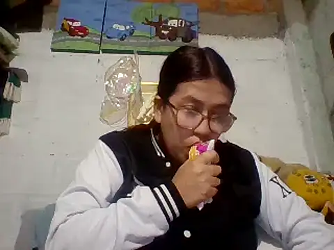 Snapshot of dafne19_ chatting on 01-09-25, 02:43 dafne19 online show from 01-09-25, 02:43