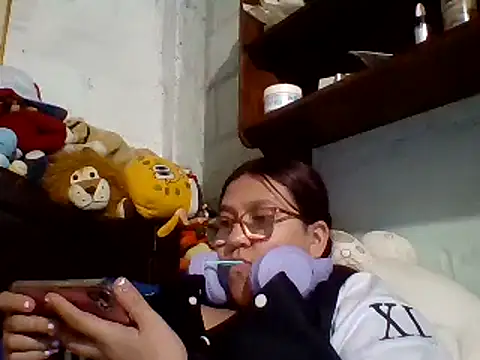 Snapshot of dafne19_ chatting on 01-09-25, 05:44 dafne19 online show from 01-09-25, 05:44