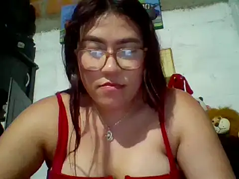Snapshot of dafne19_ chatting on 01-21-25, 06:11 dafne19 online show from 01-21-25, 06:11