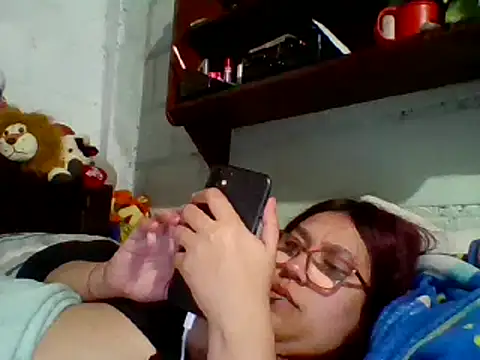 Snapshot of dafne19_ chatting on 02-01-25, 06:21 dafne19 online show from 02-01-25, 06:21