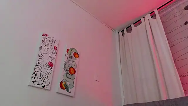 Snapshot of LukaCastillo chatting on 02-19-25, 07:17 LukaCastillo online show from 02-19-25, 07:17