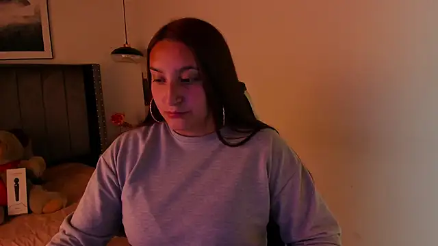 Alaia Cute online show from 12-24-24, 02:21