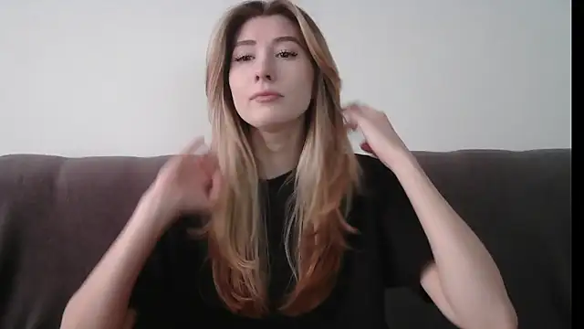 ErikaShyy online show from 02-06-25, 10:15