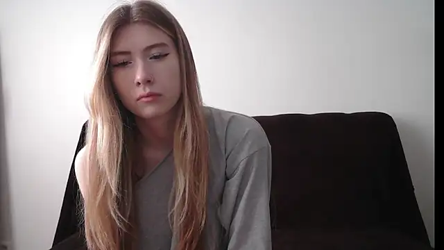 ErikaShyy online show from 09-23-25, 12:08