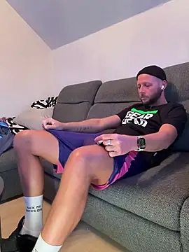 nikeaddicted2 online show from 02-09-26, 02:54