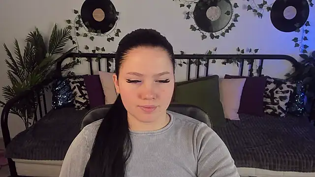 Snapshot of MaryAriel chatting on 02-23-25, 03:02 MaryAriel online show from 02-23-25, 03:02