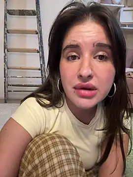 Snapshot of Sophie_Avory chatting on 11-04-25, 08:24 Sophie Avory online show from 11-04-25, 08:24