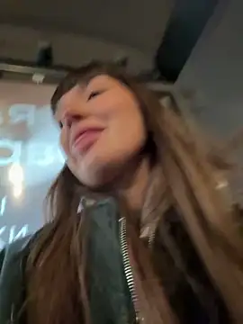 Snapshot of Sophie_Avory chatting on 11-13-25, 09:03 Sophie Avory online show from 11-13-25, 09:03