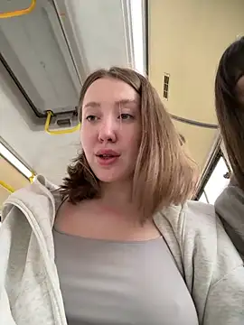 Sophie Avory online show from 04-30-26, 03:51