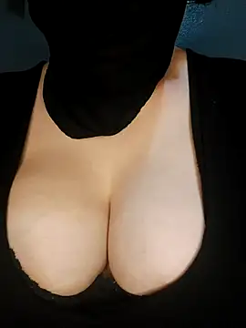 Snapshot of tota_ chatting on 02-18-25, 09:54 tota online show from 02-18-25, 09:54