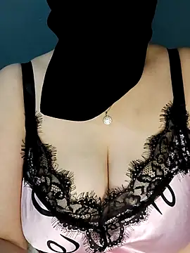 Snapshot of tota_ chatting on 06-10-26, 10:03 tota online show from 06-10-26, 10:03