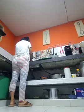 Snapshot of katysquirtdirty chatting on 02-16-26, 10:00 katysquirtdirty online show from 02-16-26, 10:00