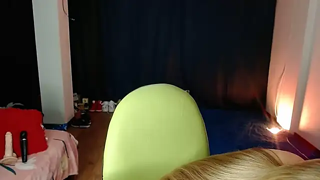 shirly vannicelli online show from 10-11-25, 02:44