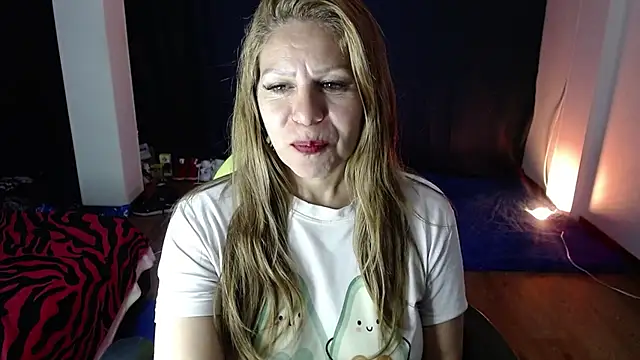 shirly vannicelli online show from 10-14-25, 02:56