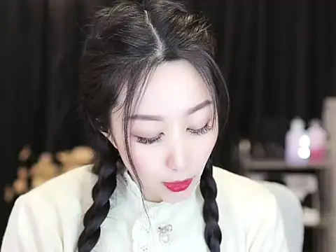 Nuyoah-77 online show from 02-08-25, 02:05