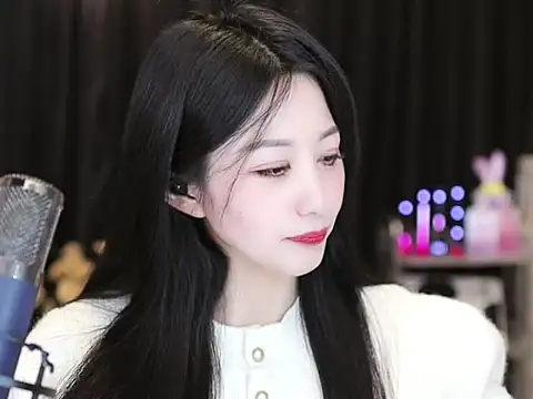 Nuyoah-77 online show from 03-02-25, 07:02