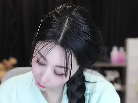 Nuyoah-77 online show from 01-10-26, 01:13