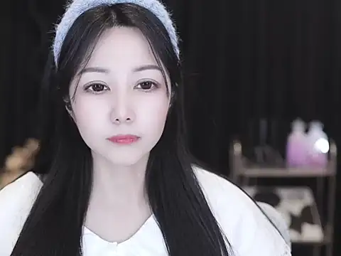 Nuyoah-77 online show from 02-23-26, 01:41