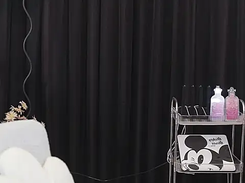 Nuyoah-77 online show from 03-18-26, 07:11