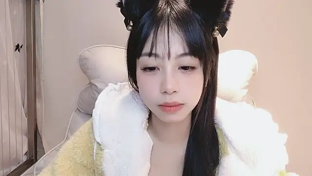 -Hottie online show from 12-12-24, 06:42