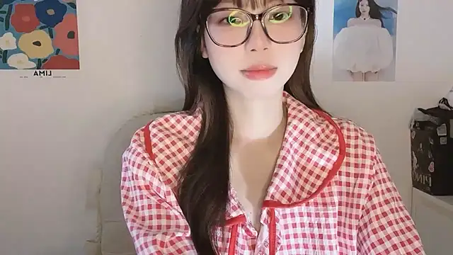 -Hottie online show from 10-19-25, 08:15