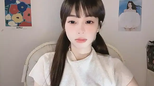 -Hottie online show from 10-21-25, 06:36