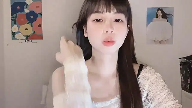 -Hottie online show from 11-10-25, 04:17