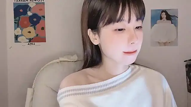 -Hottie online show from 11-18-25, 04:11