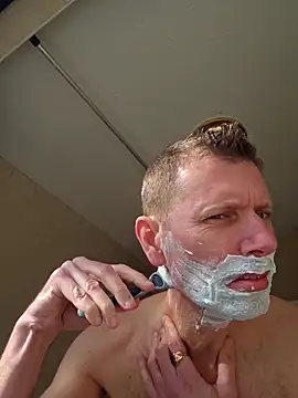 Snapshot of MarcusMaxx chatting on 03-15-26, 10:32 MarcusMaxx online show from 03-15-26, 10:32