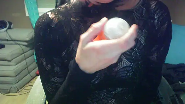 Snapshot of Raptor82 chatting on 10-21-25, 07:47 Raptor82 online show from 10-21-25, 07:47