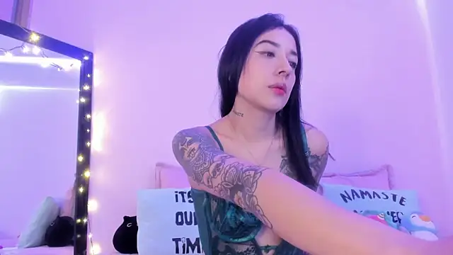 ValeriaCox online show from 01-30-25, 12:37