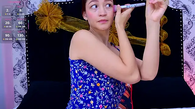 SaaraBrown online show from 12-22-25, 12:35