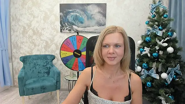 AgathaKlouin online show from 12-25-24, 01:42