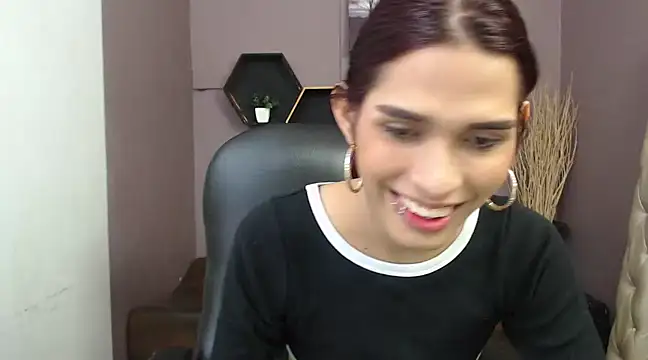 Snapshot of Greys_ath chatting on 12-10-24, 03:41 Greys ath online show from 12-10-24, 03:41