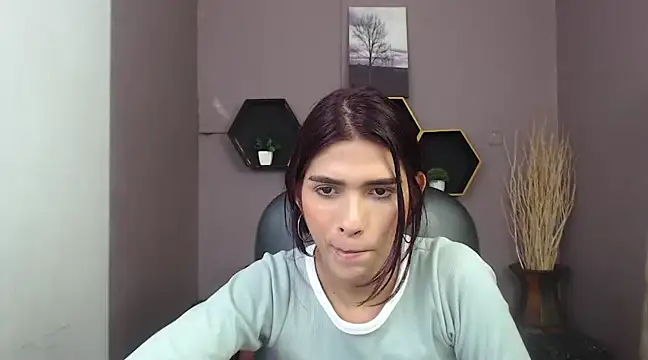 Snapshot of Greys_ath chatting on 01-23-25, 06:28 Greys ath online show from 01-23-25, 06:28