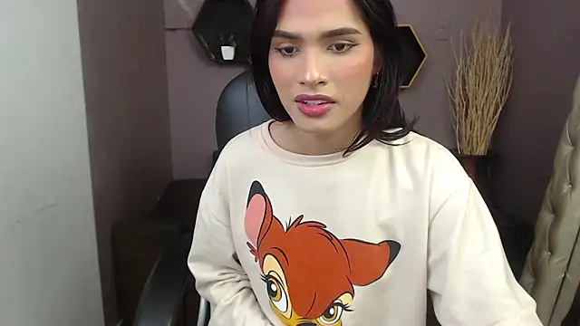 Snapshot of Greys_ath chatting on 02-04-25, 03:00 Greys ath online show from 02-04-25, 03:00