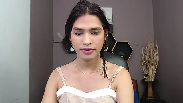 Snapshot of Greys_ath chatting on 02-18-25, 05:09 Greys ath online show from 02-18-25, 05:09