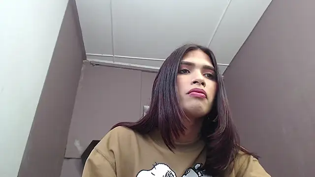 Snapshot of Greys_ath chatting on 02-19-25, 03:39 Greys ath online show from 02-19-25, 03:39