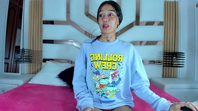 KathaleiaRoss online show from 12-06-24, 04:47