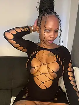 Snapshot of InkLady444 chatting on 02-10-26, 05:44 InkLady444 online show from 02-10-26, 05:44