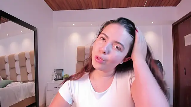 Lyssa Muller online show from 10-08-25, 12:25