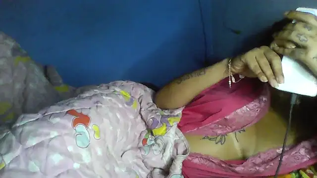 Snapshot of thasmyni chatting on 09-19-25, 07:21 thasmyni online show from 09-19-25, 07:21