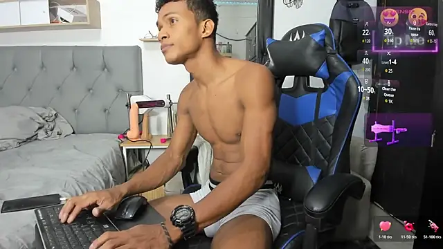 Snapshot of Ryan_Vergon chatting on 03-10-26, 04:06 Ryan Vergon online show from 03-10-26, 04:06