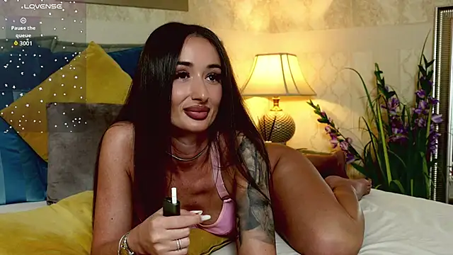 OneOutrageous online show from 11-11-25, 03:23