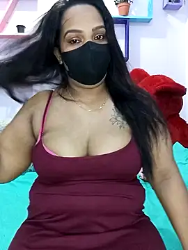  Hot Kisses  online show from 12-06-24, 06:06