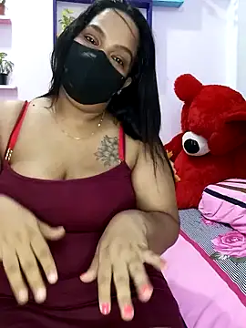  Hot Kisses  online show from 12-22-24, 06:48