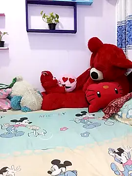  Hot Kisses  online show from 01-19-25, 06:00