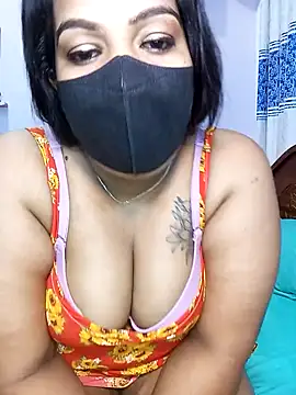  Hot Kisses  online show from 02-21-25, 06:48