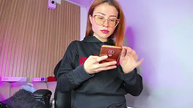 alessandra shayk6 online show from 02-18-25, 11:44