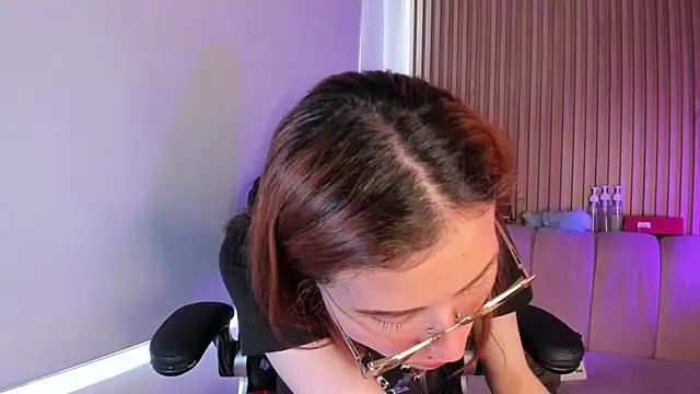 alessandra shayk6 online show from 03-13-25, 10:10